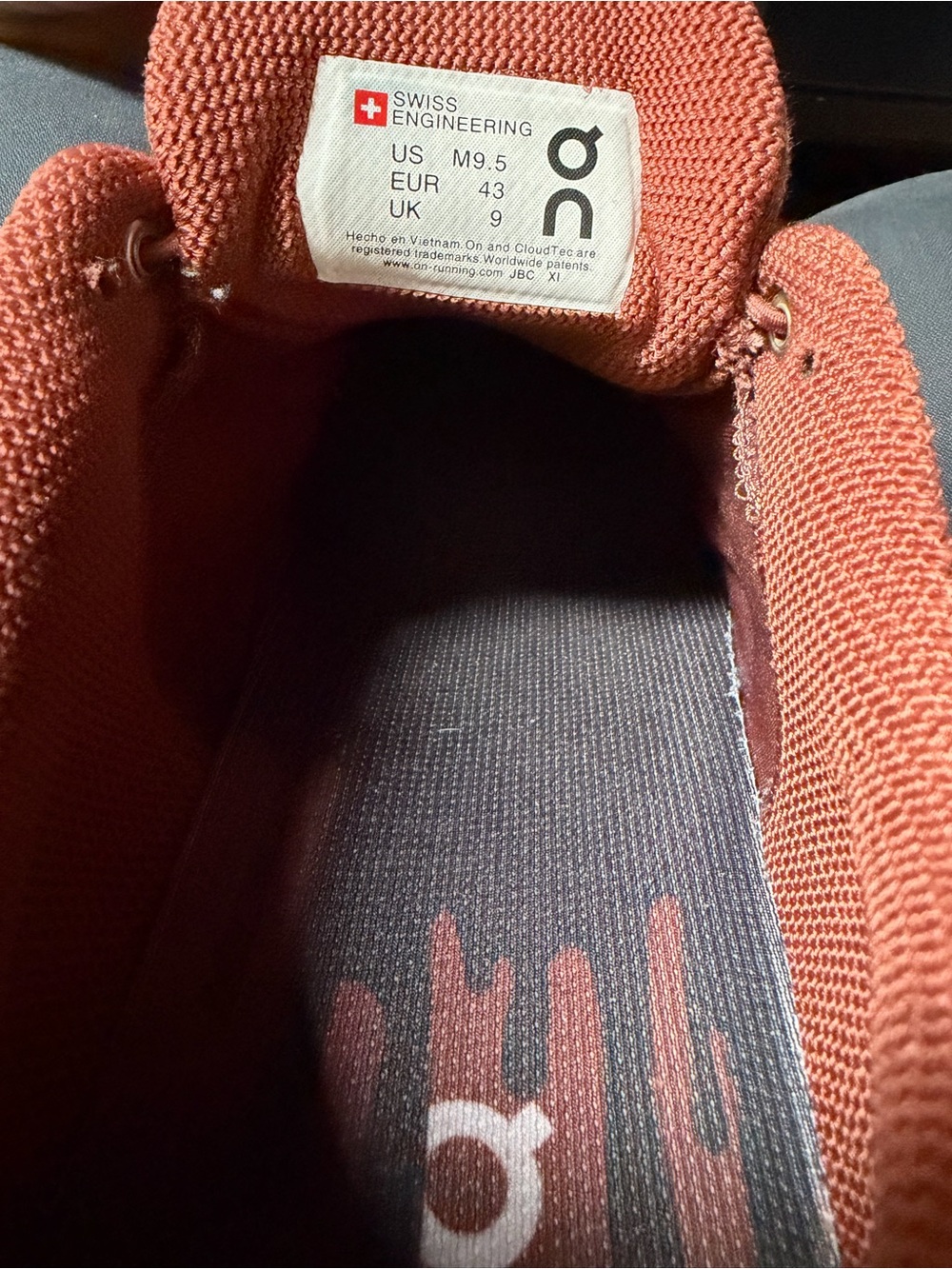 On Running Men’s Rust/Black Trail Sneakers - Picture 4 of 4